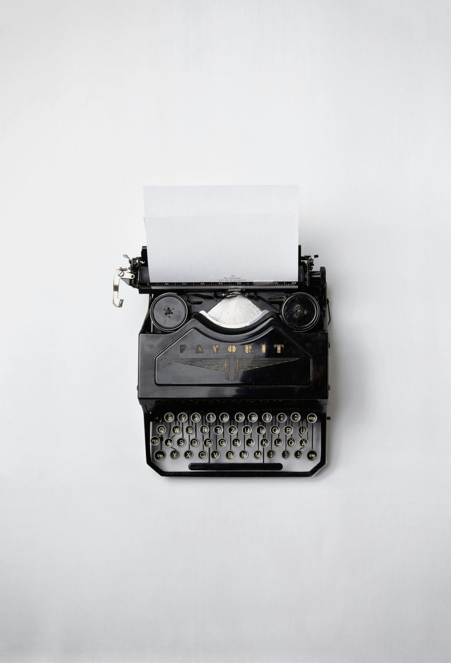 A classic typewriter, representing the careful and intentional creation of website copy that aligns with and enhances your brand's overall aesthetic. #brandmessaging #copywriting #aestheticbrand