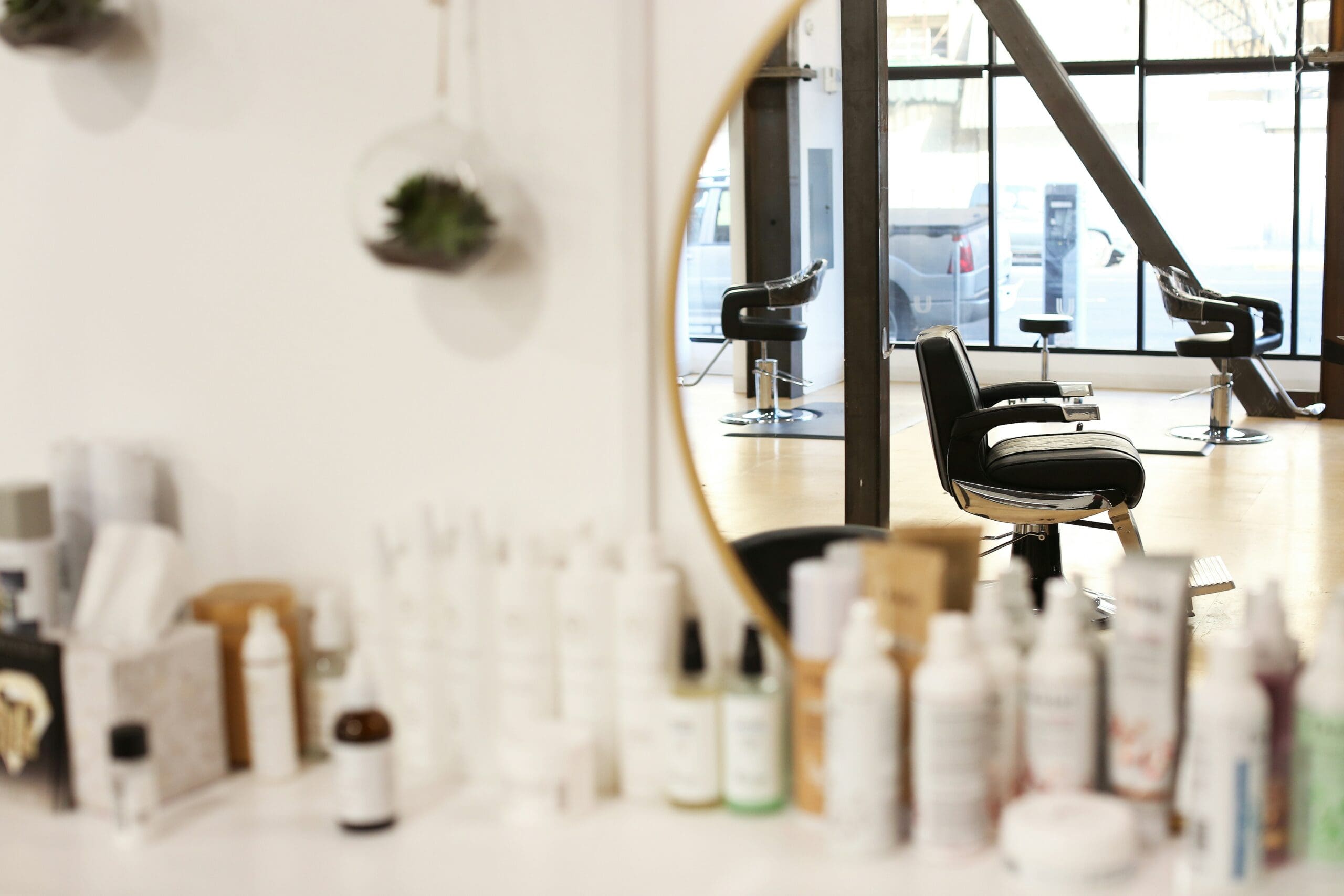 The clean and efficient look of the space suggests how online booking can streamline the appointment process for spas. #streamlinedbooking #spaonline #clientmanagement