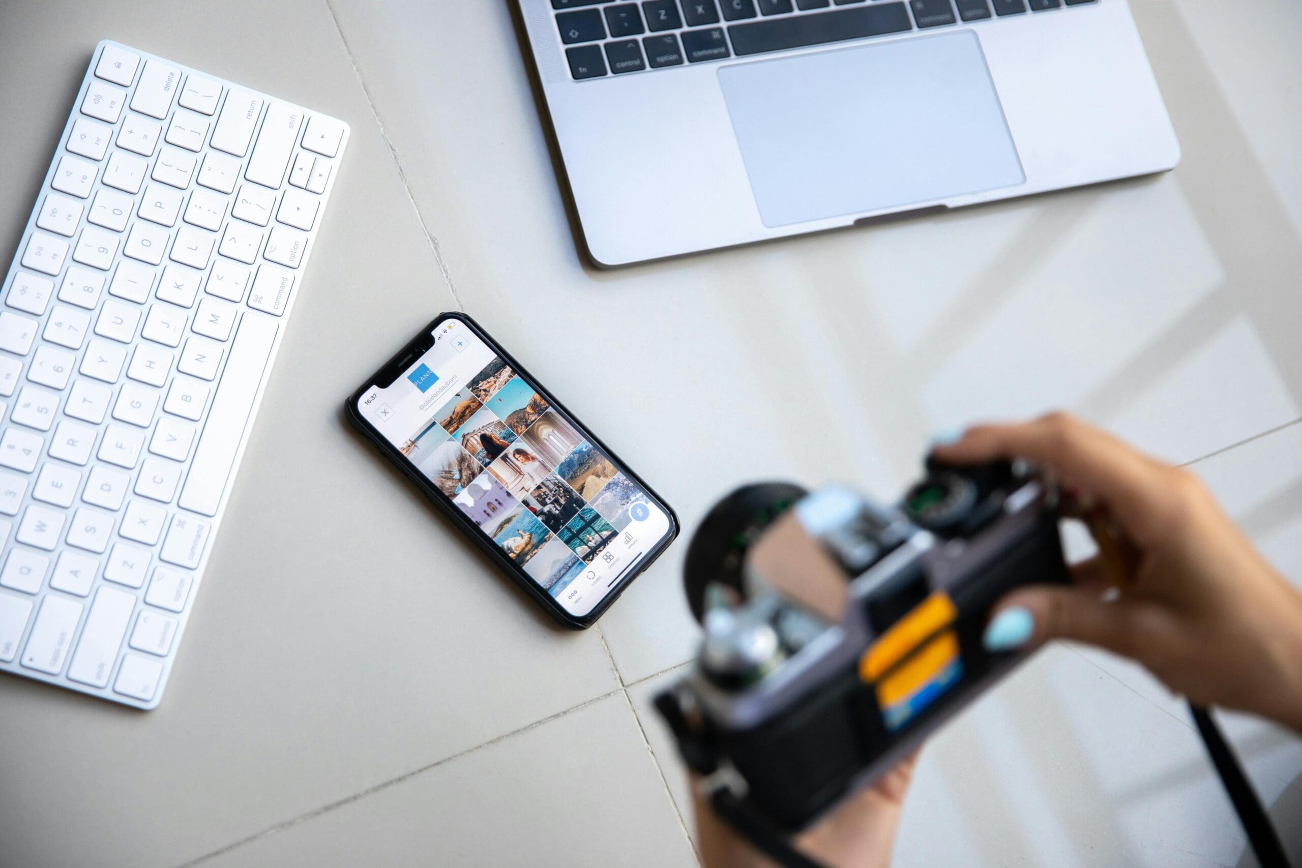 Inspiration for visually appealing grid website design, perfect for showcasing creative work in an organized and impactful manner. Learn how to build a website that highlights your projects. #websitedesigninspiration #gridlayout #highdesignwebsites